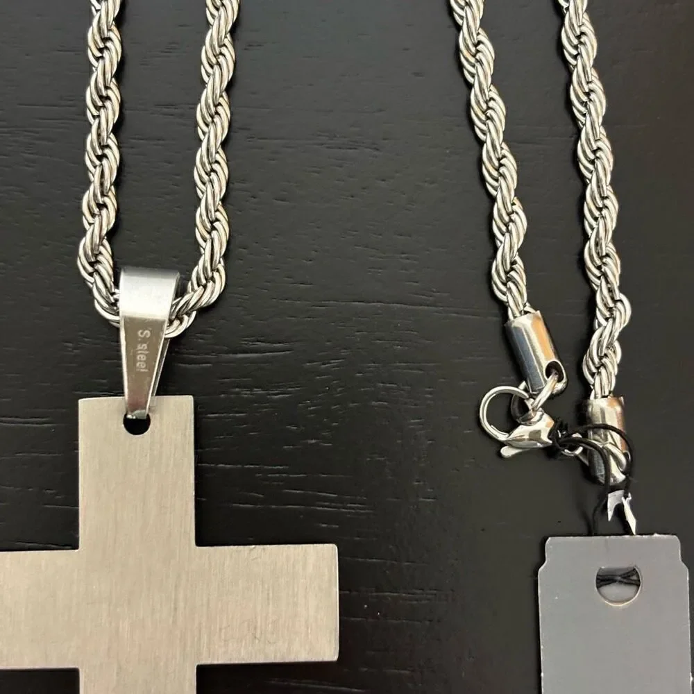 Elite force stainless steel men’s cross necklace silver black new